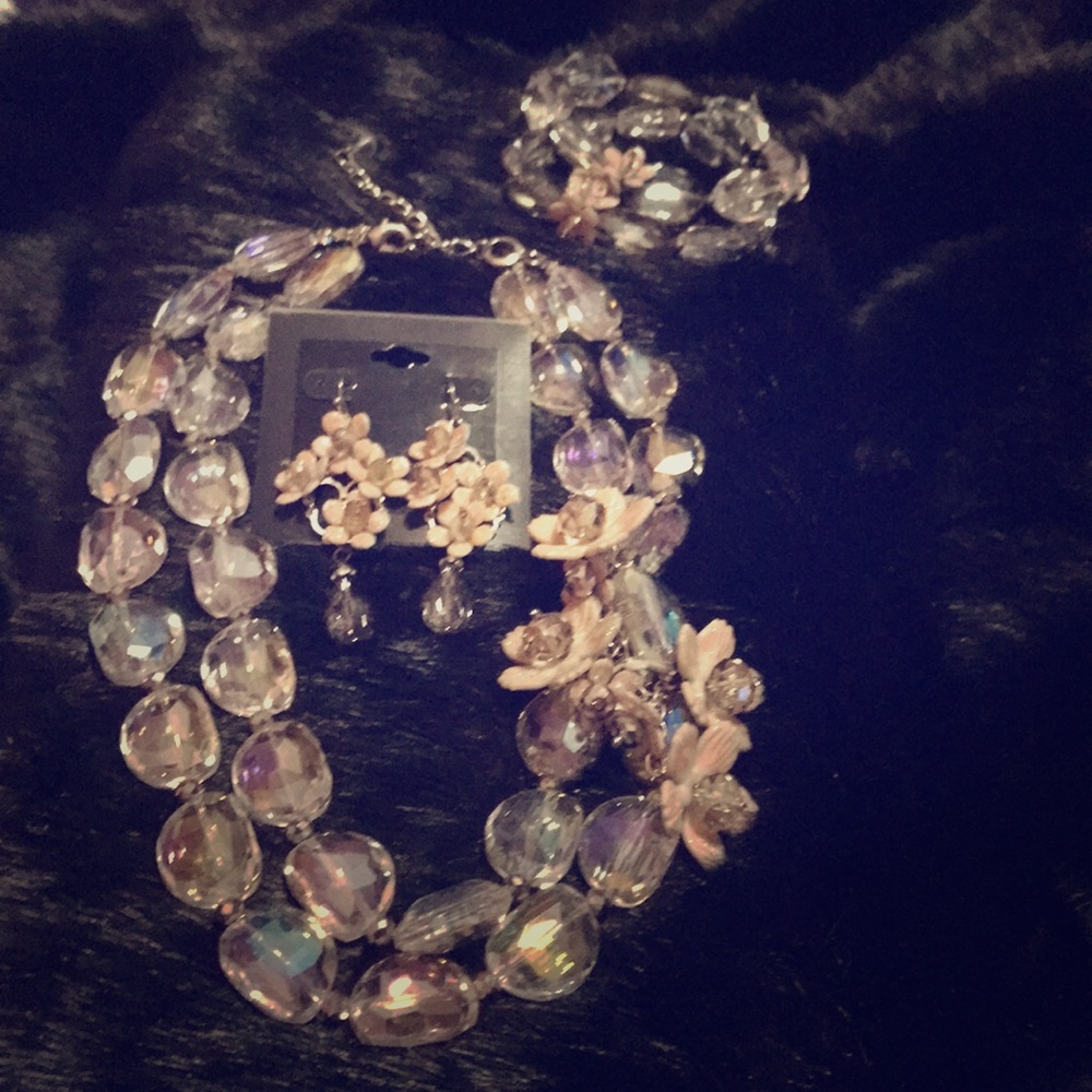 Necklace set